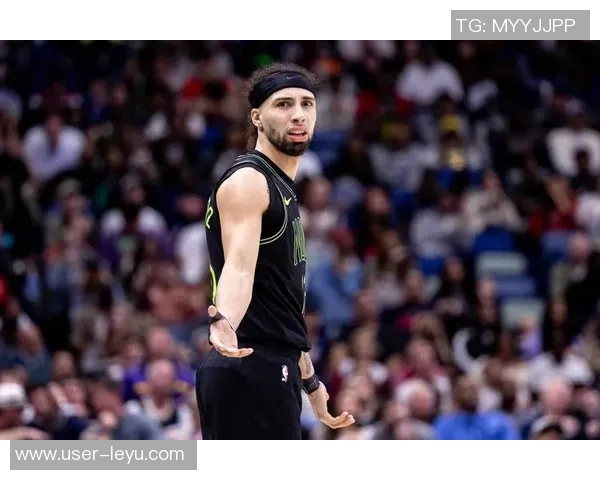 鹈鹕队致敬阿尔瓦拉多感谢你为新奥尔良创造的传奇时刻